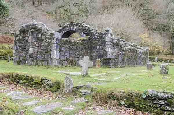 145 - Irlanda - Glendalough - iglesia Reefert